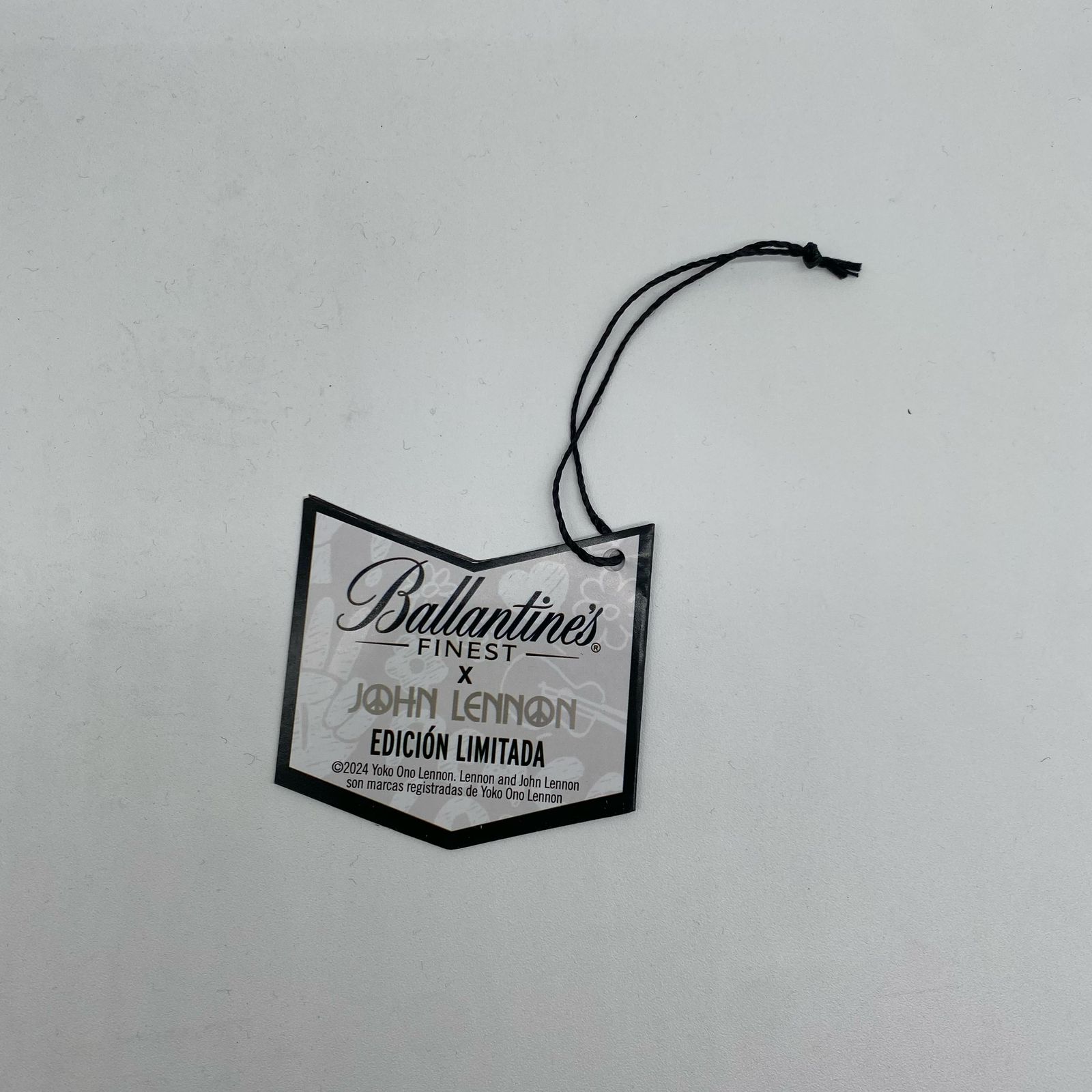 Collarines Ballantines John Lennon